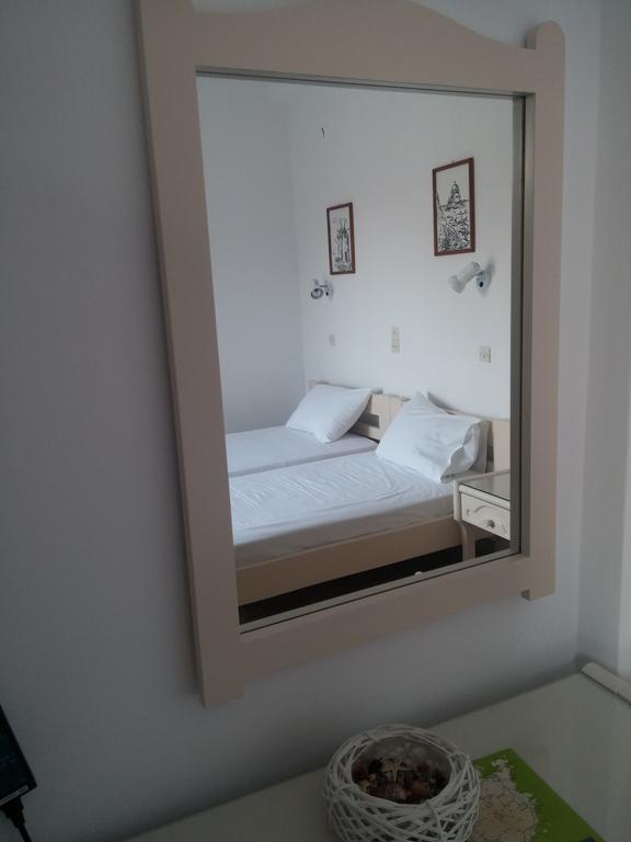 Oasis Studios Logaras Chambre photo